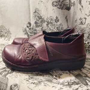 NOAT Wine Color Floral Leather Slip On Velcro Comfortable Cork Women's 38 /7-7.5